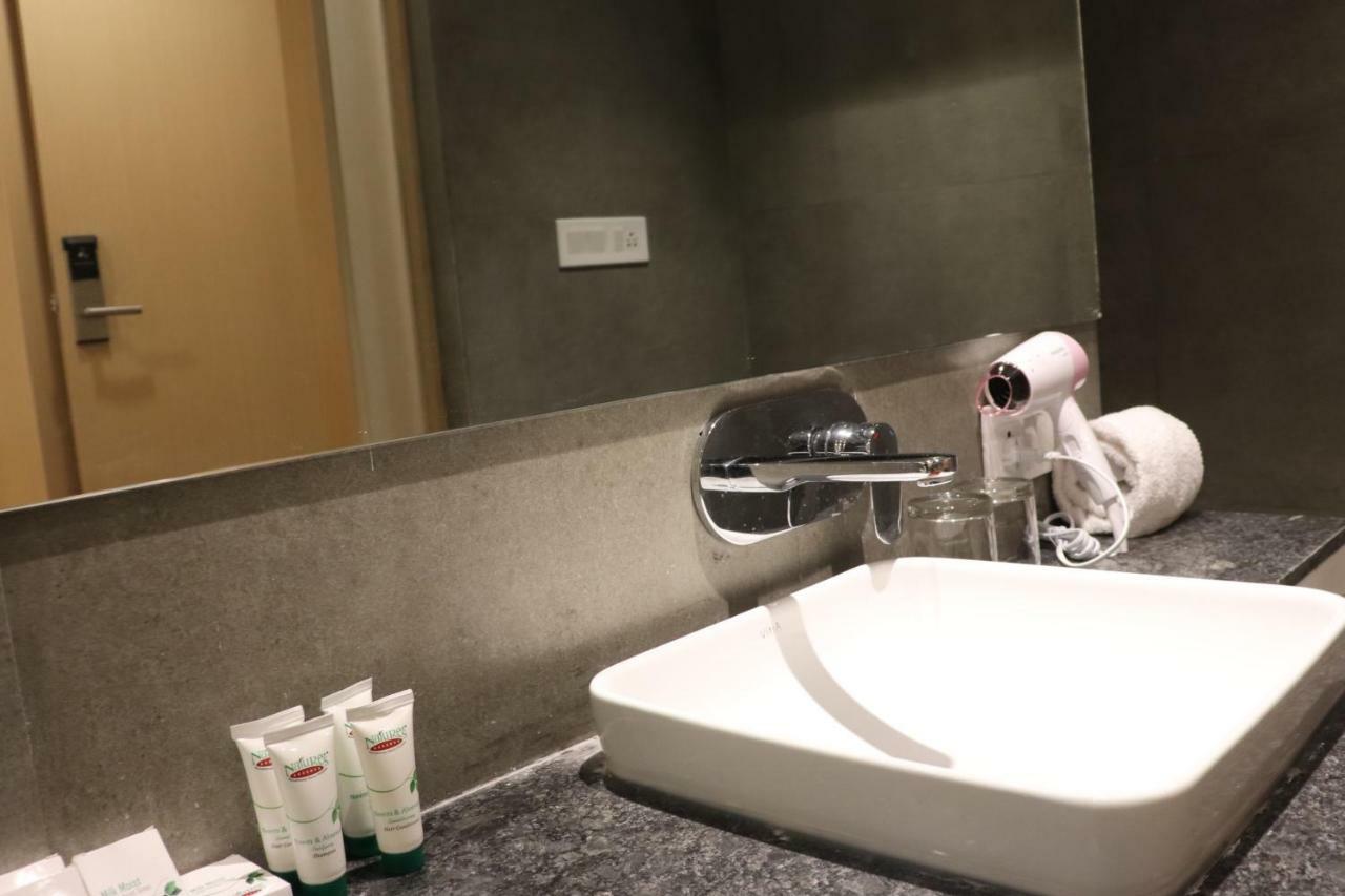 Hotel Le Amor Kota  Dış mekan fotoğraf