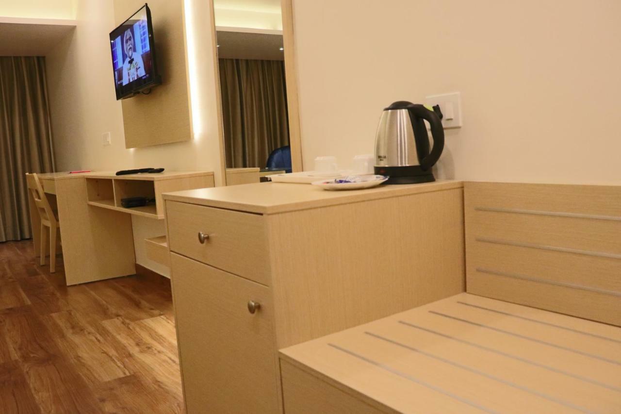 Hotel Le Amor Kota  Dış mekan fotoğraf