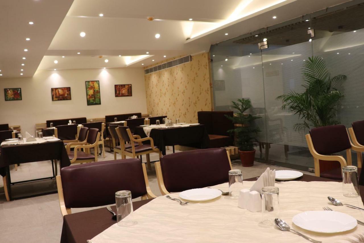 Hotel Le Amor Kota  Dış mekan fotoğraf